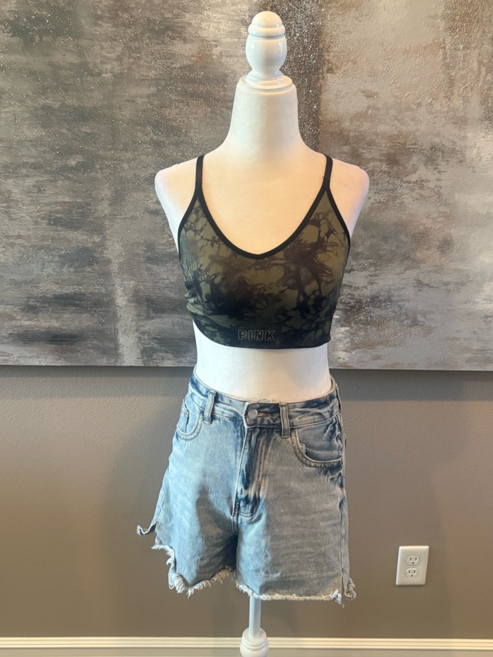 Women’s Victoria’s Secret Pink Sports Bra